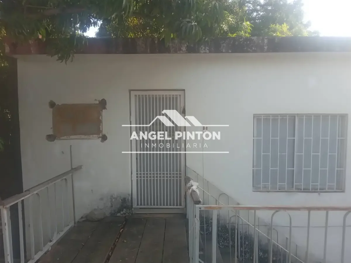 CASA COMERCIAL VENTA BELLAS ARTES MARACAIBO VENEZUELA API 8998 - 15