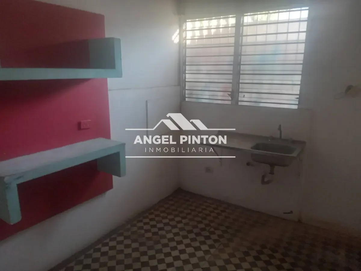 CASA COMERCIAL VENTA BELLAS ARTES MARACAIBO VENEZUELA API 8998 - 17