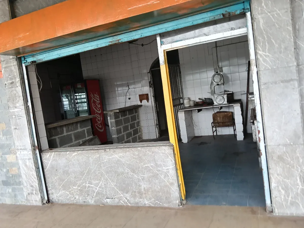 Amplio local comercial. Km 36 a orilla de la panamericana  - 5