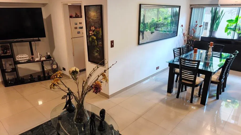Venta de apartamento remodelado en La Urbina - 5