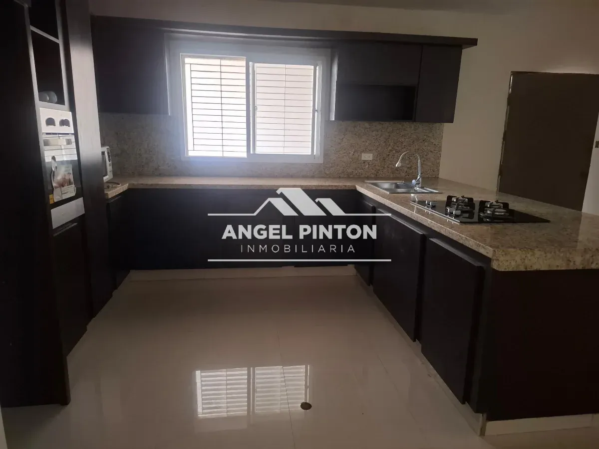 CASA EN VENTA VILLA CROACIA MARACAIBO VENEZUELA API 9351 - 3
