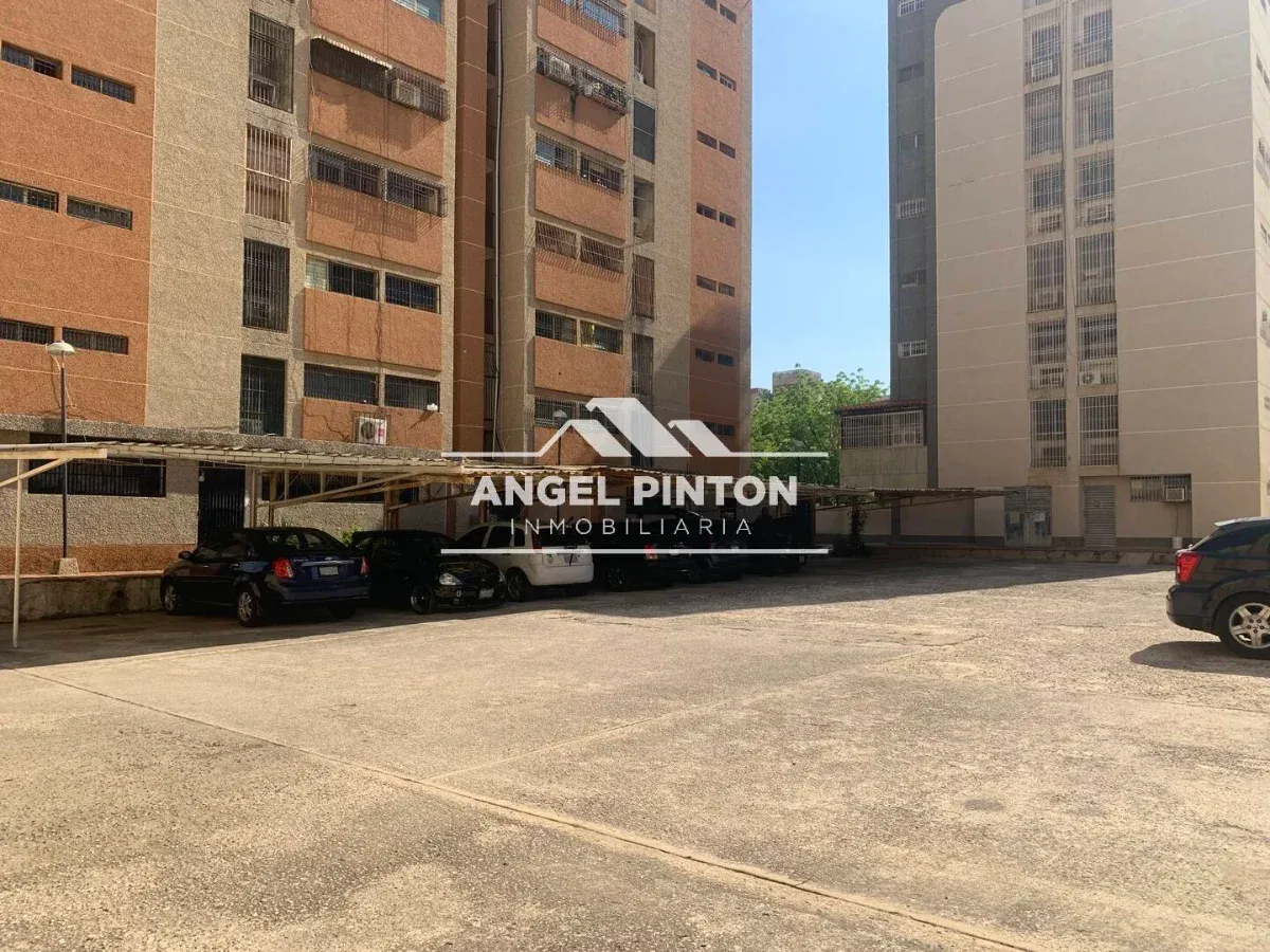 APARTAMENTO VENTA LA PARAGUA MARACAIBO VENEZUELA API 9350 - 2