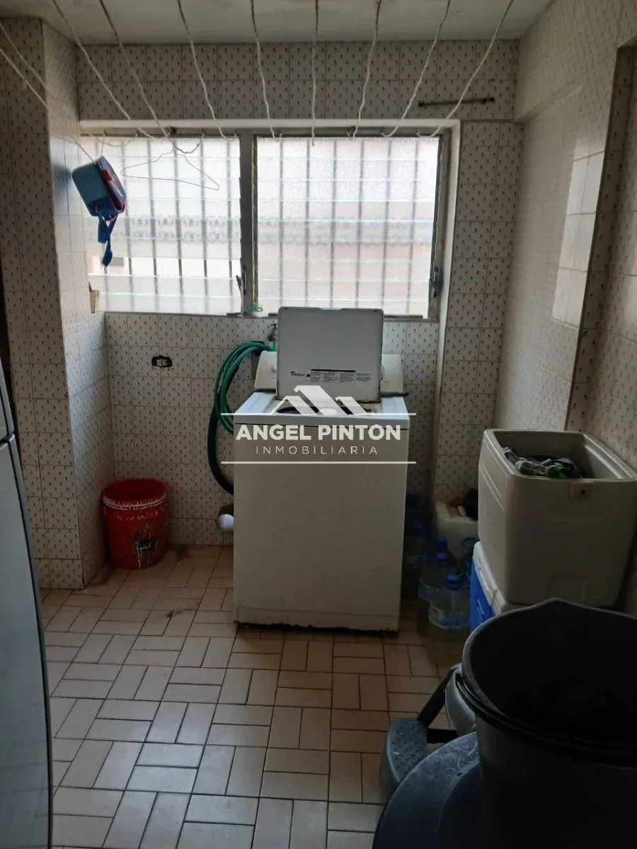 APARTAMENTO VENTA LA PARAGUA MARACAIBO VENEZUELA API 9350 - 6