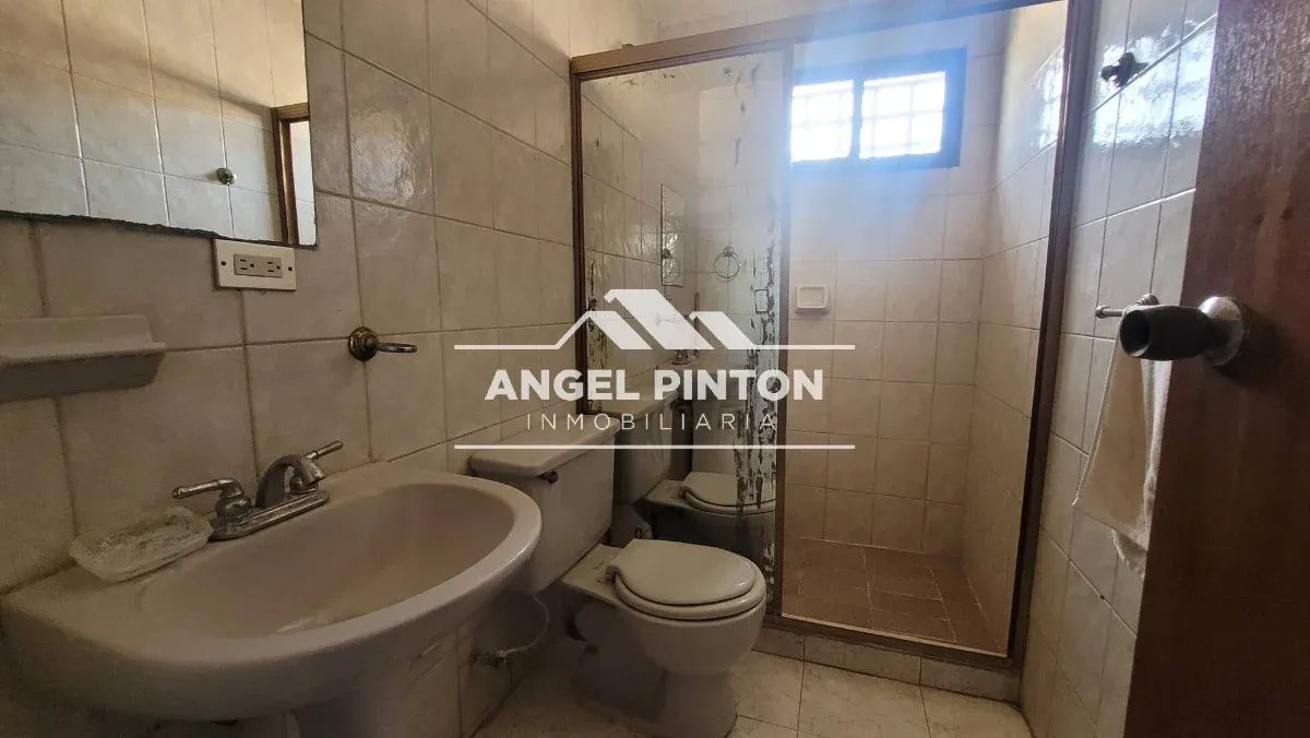 APARTAMENTO VENTA MILAGRO NORTE MARACAIBO VENEZUELA API 9110 - 8