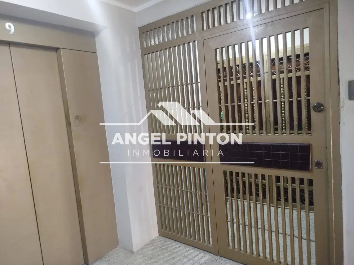 APARTAMENTO EN VENTA AV 5 DE JULIO MARACAIBO VENEZUELA API 9571 - 5
