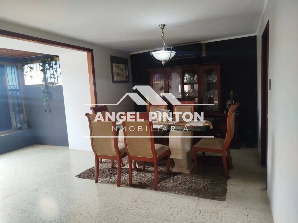 APARTAMENTO EN VENTA AV 5 DE JULIO MARACAIBO VENEZUELA API 9571 - 10