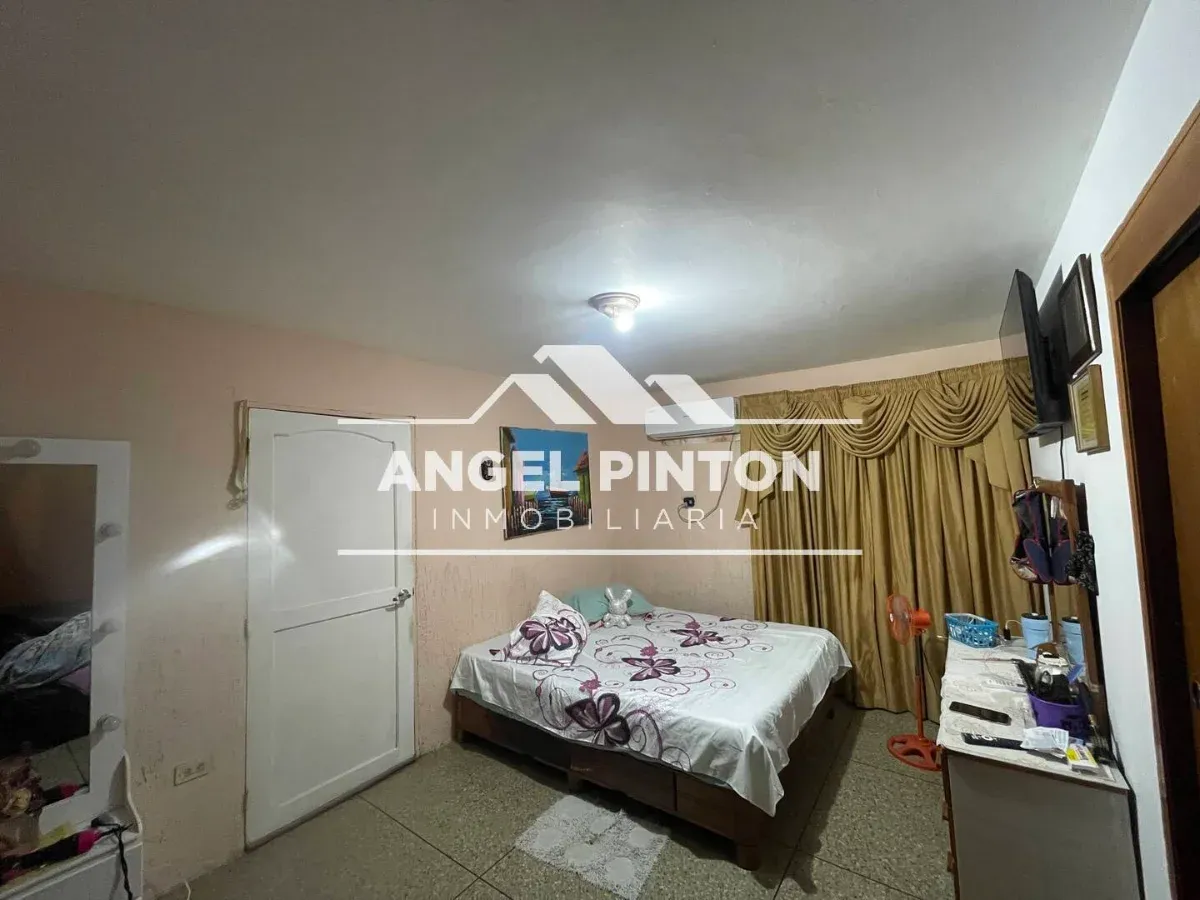 CASA CON ANEXO VENTA URB COROMOTO SAN FRANCISCO API 95755 - 3