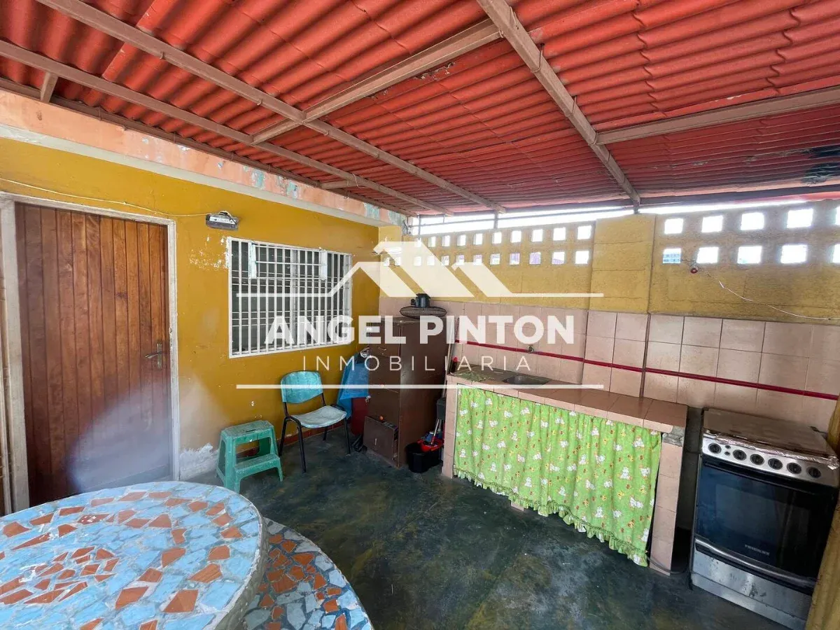 CASA CON ANEXO VENTA URB COROMOTO SAN FRANCISCO API 95755 - 13