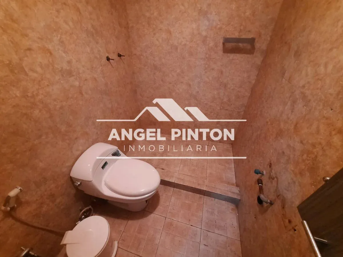 CASA EN VENTA CON ANEXO MONTE CLARO MARACAIBO VENEZUELA API 9481 - 2