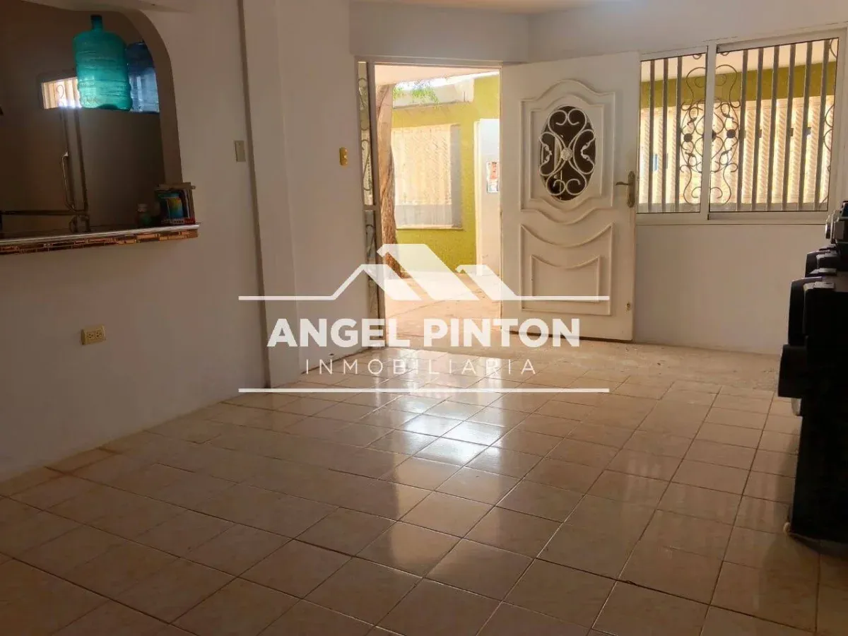 CASA EN VENTA ALTOS DE SOL AMADO MARACAIBO VENEZUELA API 9413 - 8