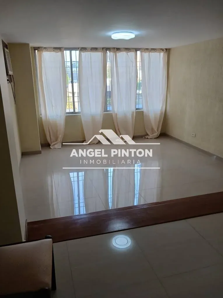APARTAMENTO VENTA RES. ALTO VIENTO MARACAIBO VENEZUELA API 9385 - 9