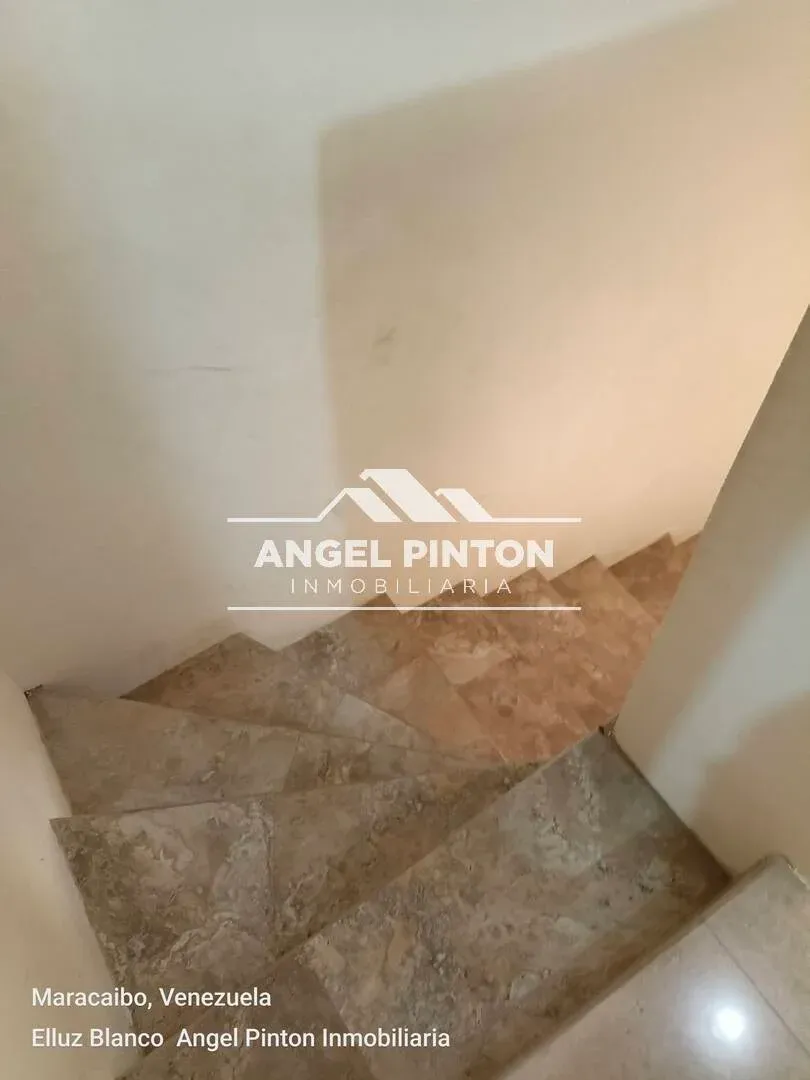 TOWNHOUSE VENTA LA LAGUNITA MARACAIBO VENEZUELA API 9356 - 6