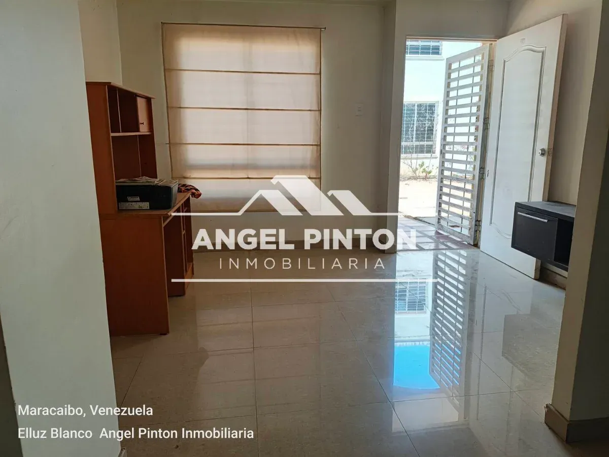 TOWNHOUSE VENTA LA LAGUNITA MARACAIBO VENEZUELA API 9356 - 8