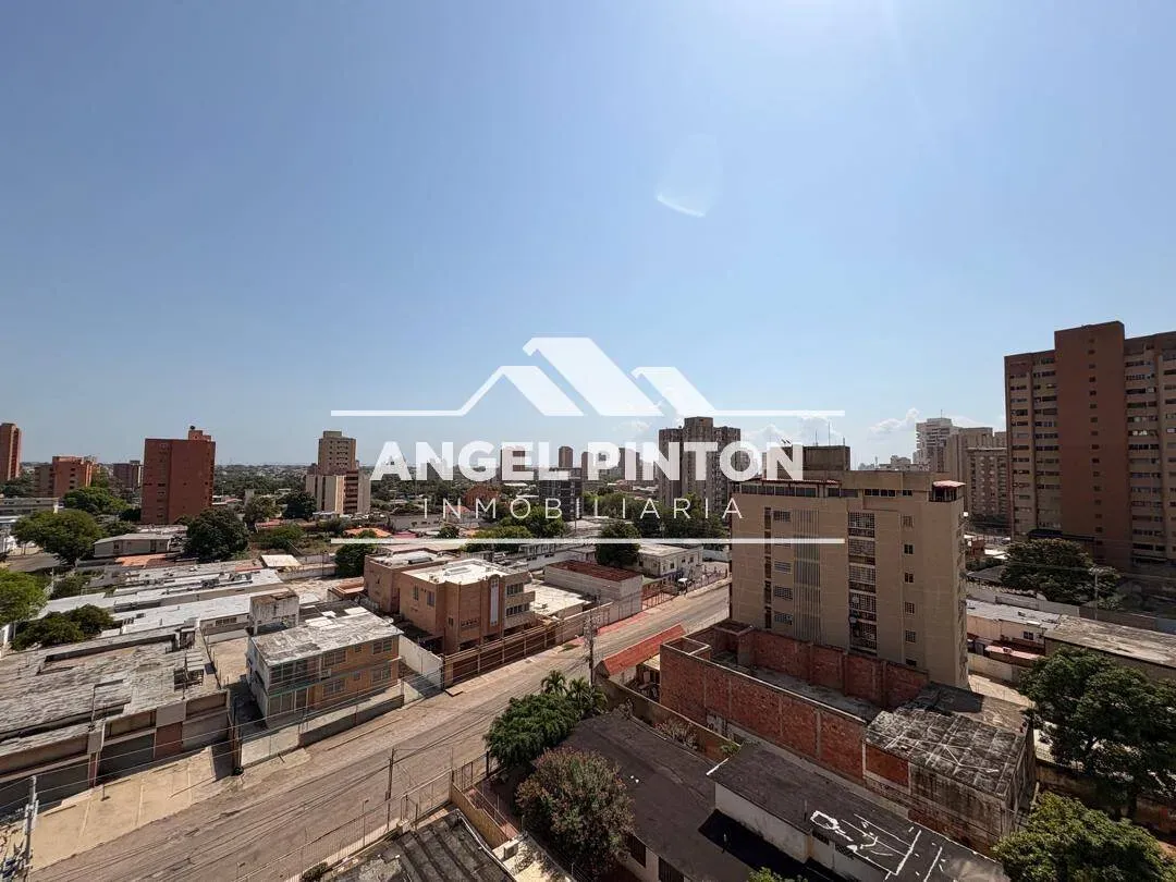 APARTAMENTO VENTA TORRE 9 MARACAIBO VENEZUELA API 9378