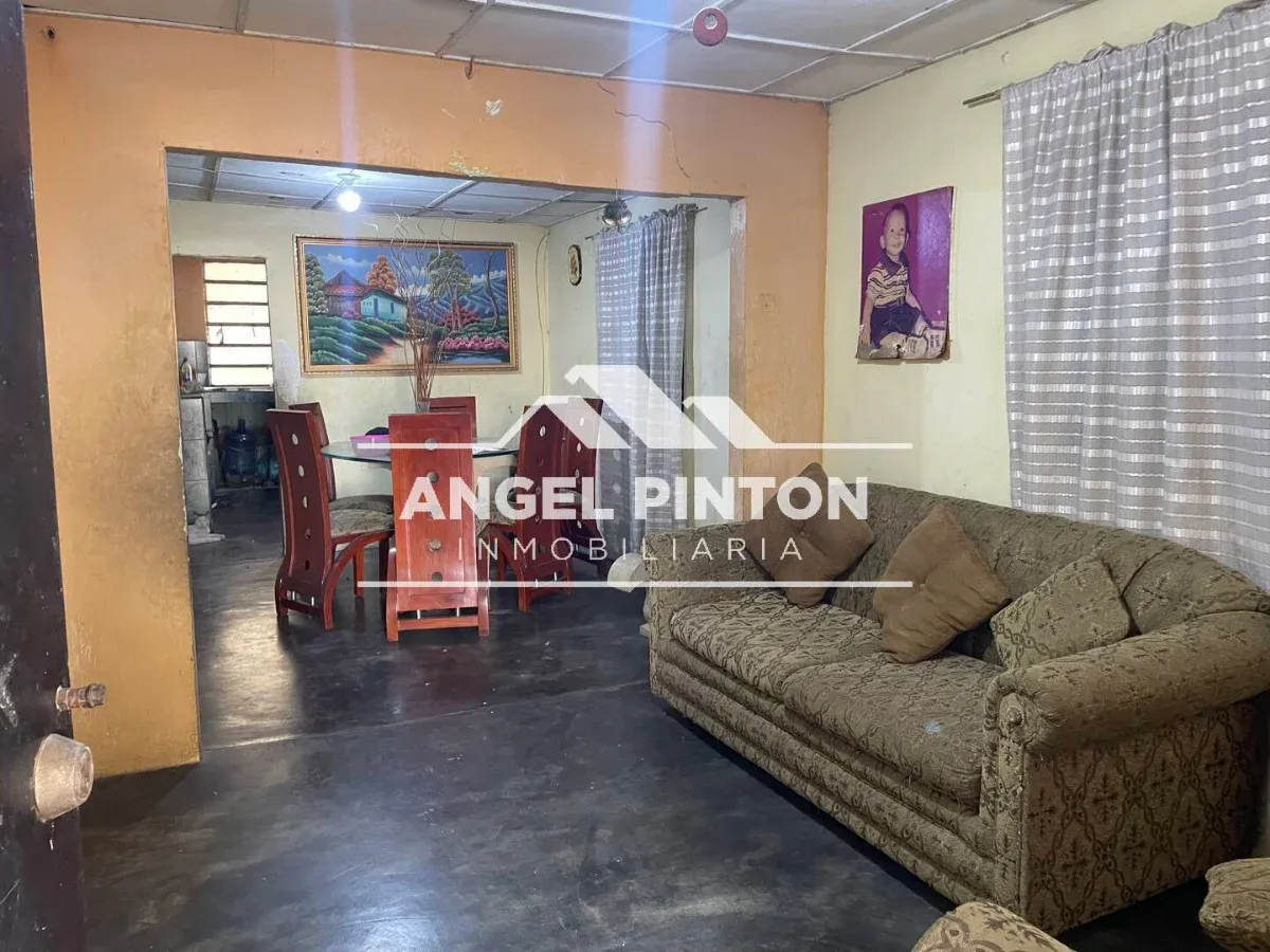 CASA EN VENTA SIERRA MAESTRA SAN FRANCISCO VENEZUELA API 9620 - 8