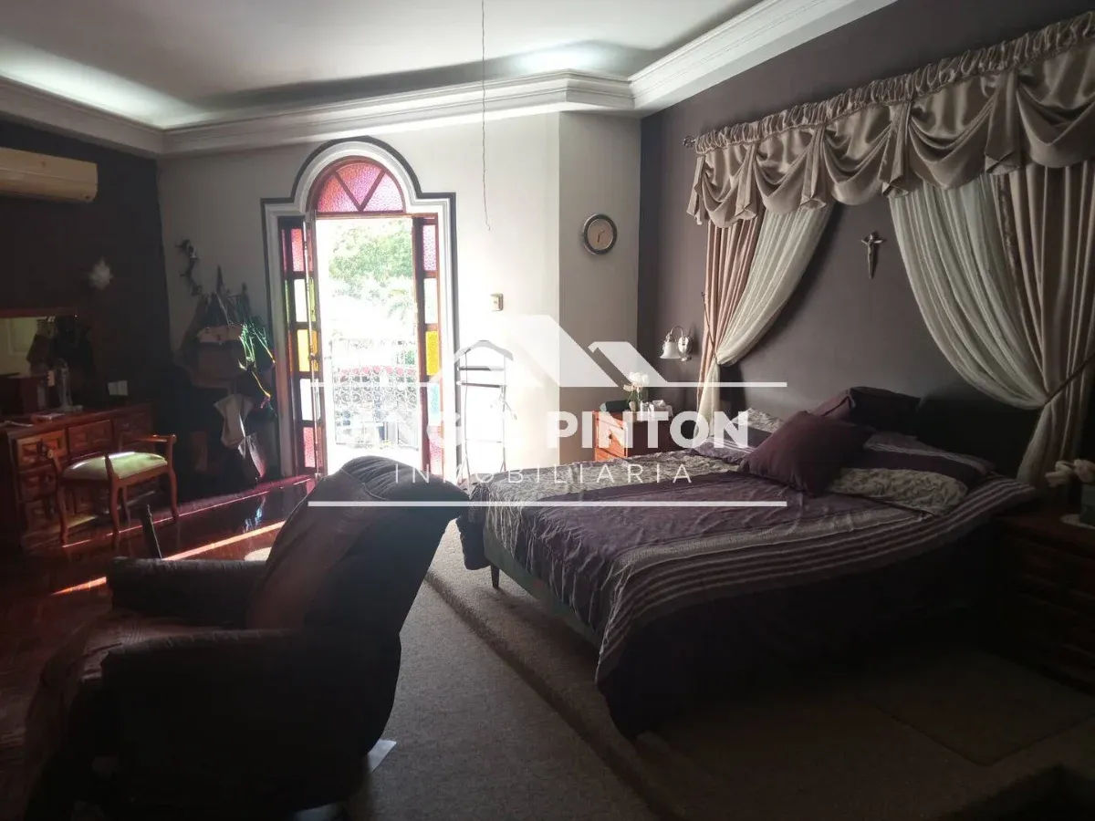 QUINTA EN VENTA AV. BARALT MARACAIBO VENEZUELA API 9559 - 10