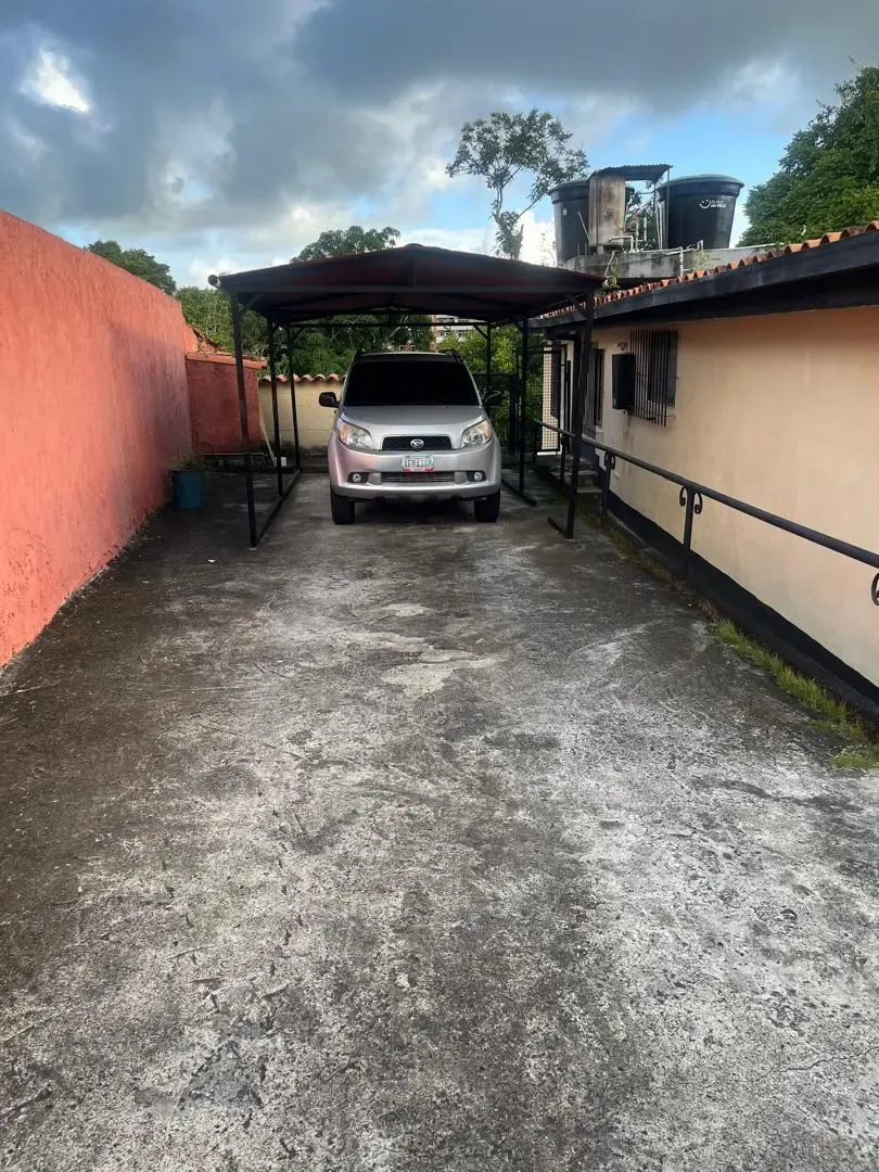 Casa familiar con amplitud y espacios independientes en El Hatillo - 54121381948 - 15