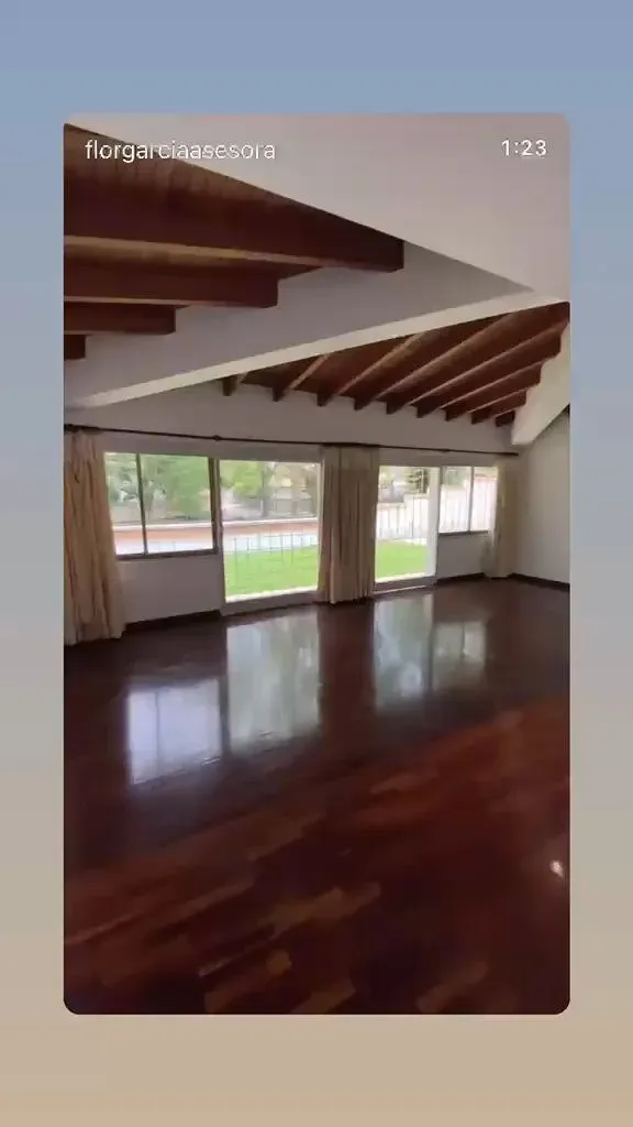 Casa Exclusiva en Calle Cerrada - Lomas de La Lagunita (659m²) - 31848561 - 6