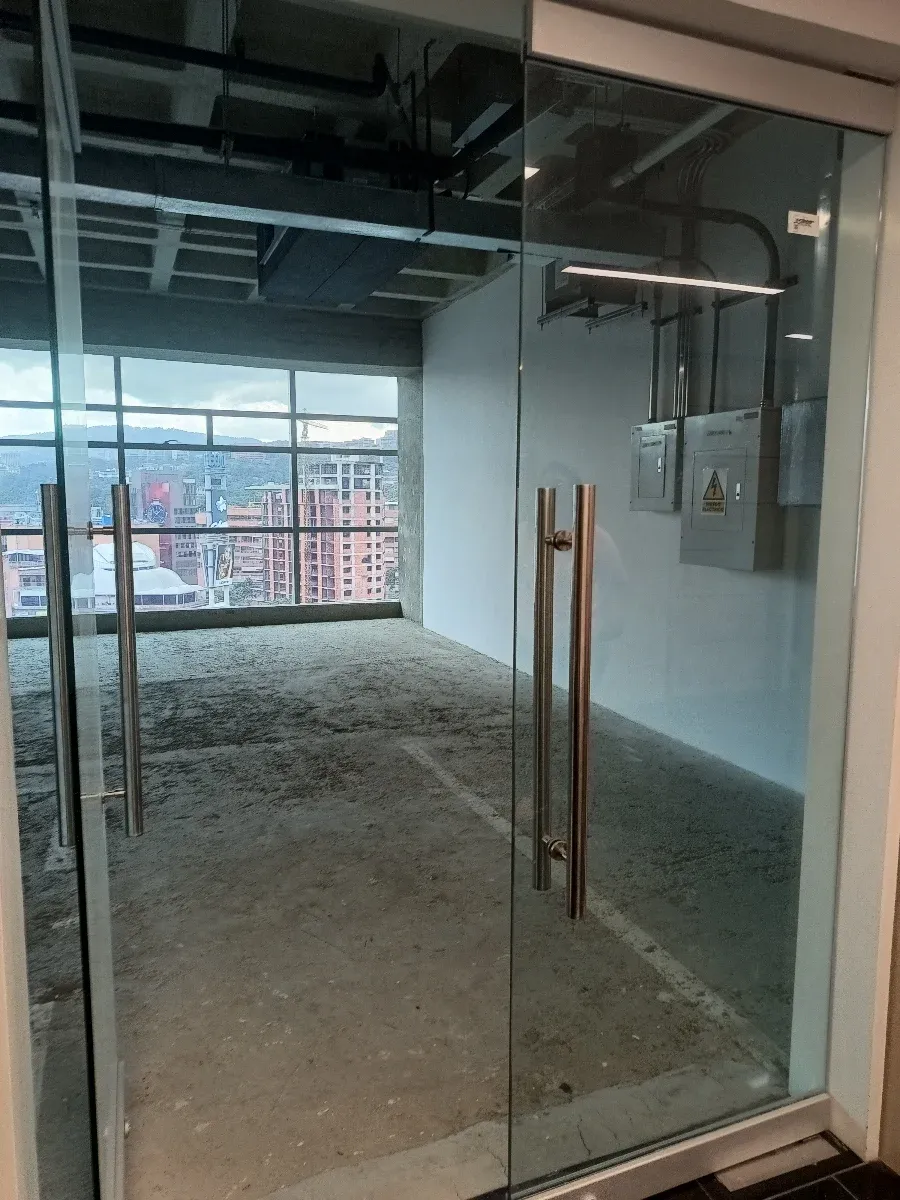 FOR SALE/EN VENTA NEW OFFICE LUXOR TOWER  - 4