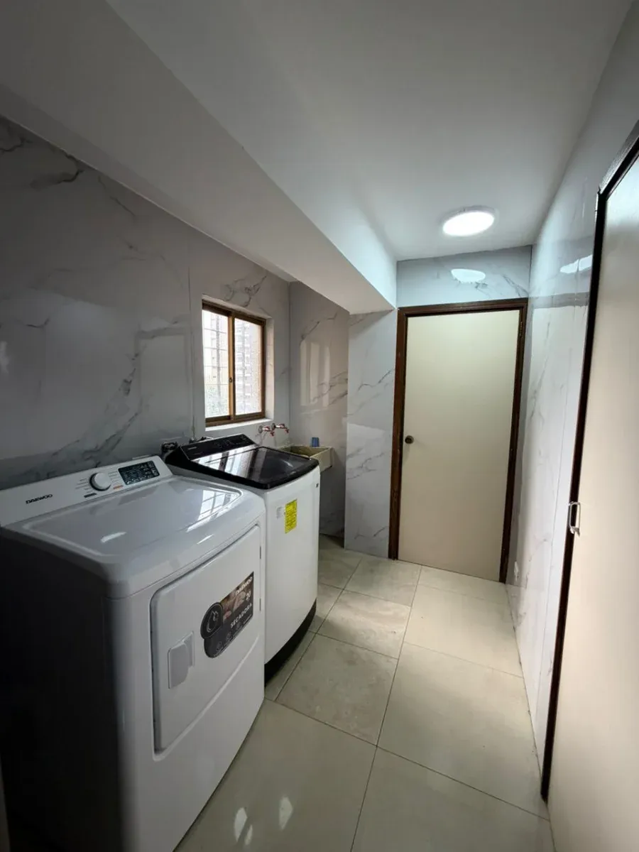 VENDO HERMOSO Y AMPLIO APARTAMENTO EN CALLE 72 DE 2 NIVELES EDIF MONTPELLIER EN LA LAGO - 3