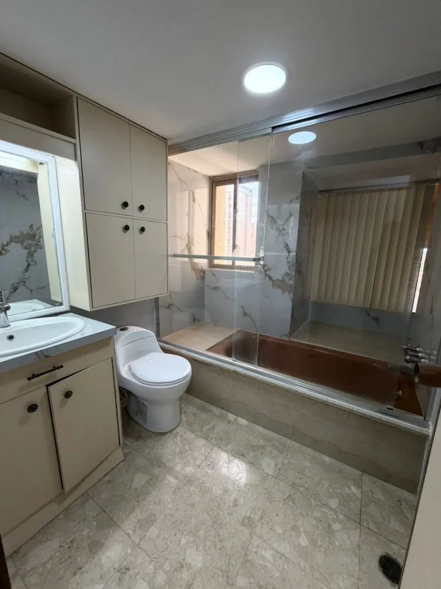 VENDO HERMOSO Y AMPLIO APARTAMENTO EN CALLE 72 DE 2 NIVELES EDIF MONTPELLIER EN LA LAGO - 14