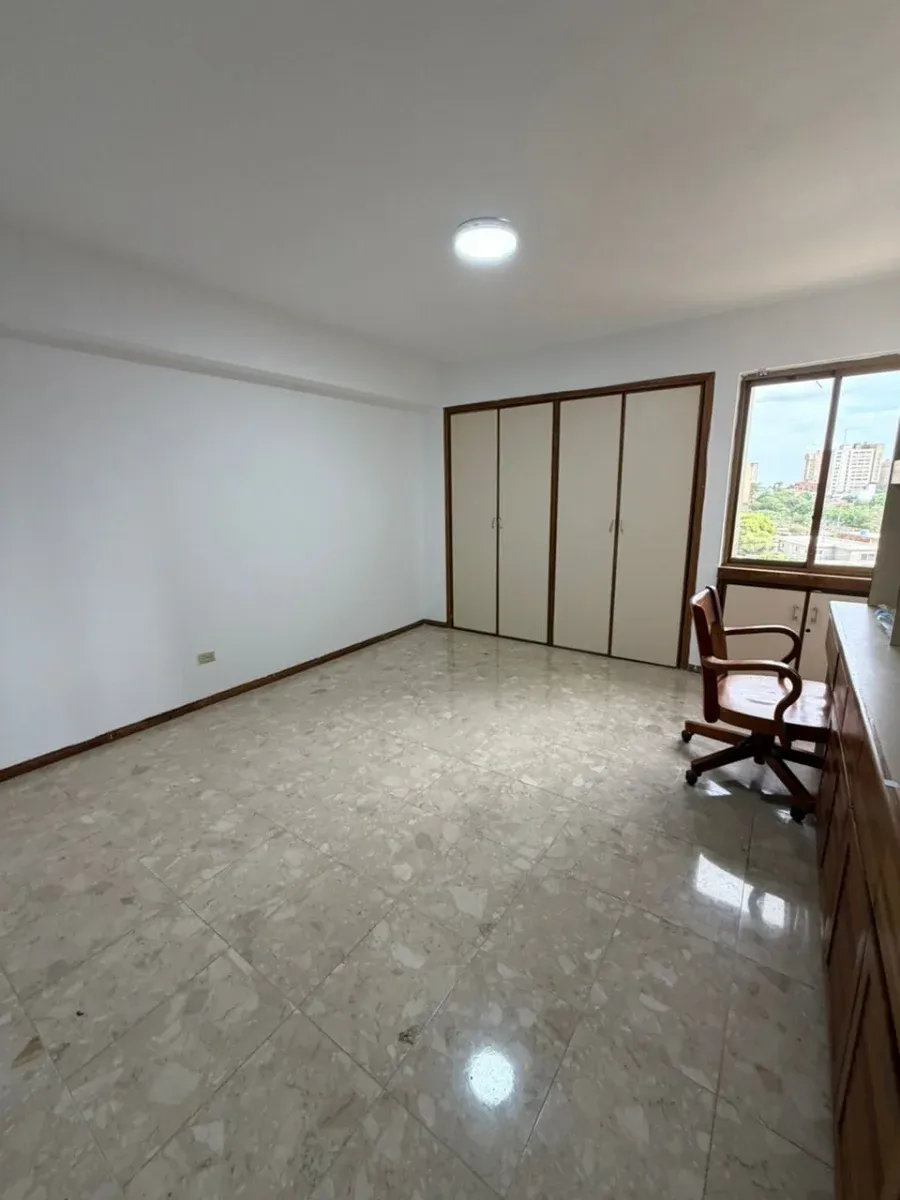 VENDO HERMOSO Y AMPLIO APARTAMENTO EN CALLE 72 DE 2 NIVELES EDIF MONTPELLIER EN LA LAGO - 20