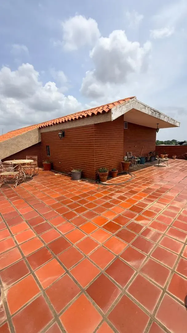 VENDO LOCAL COMERCIAL Y RESIDENCIAL - 3