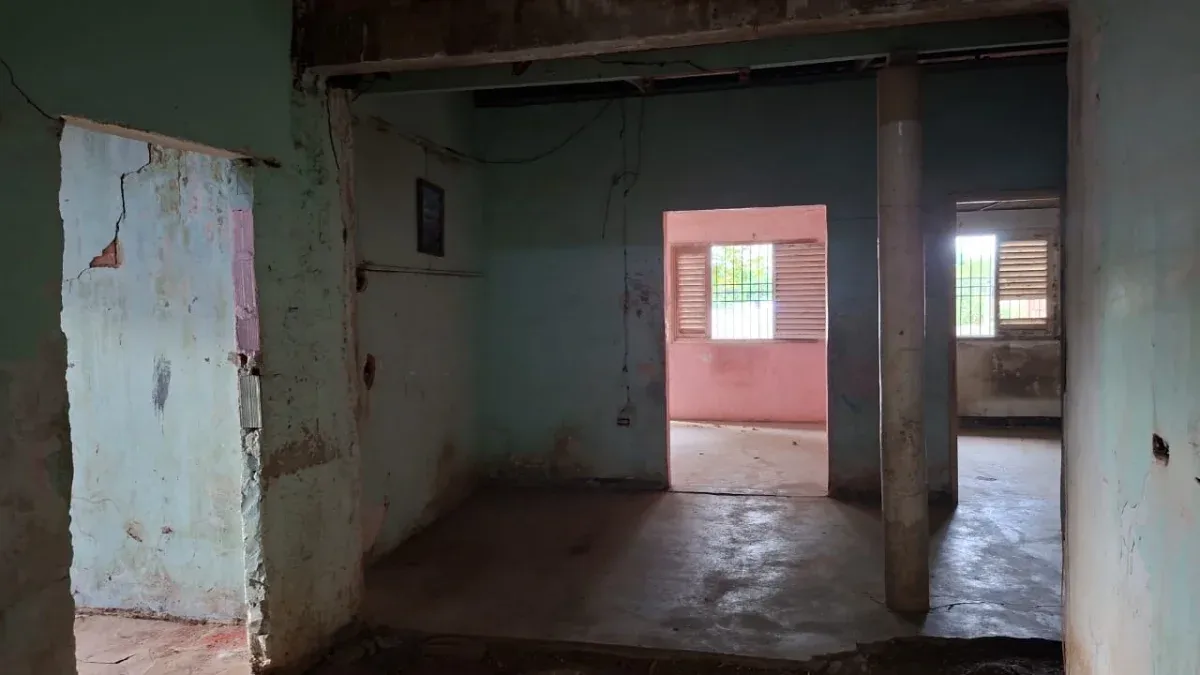 VENDO CASA PARA RESTAURAR EN URB URDANETA SECTOR SABANETA - 8