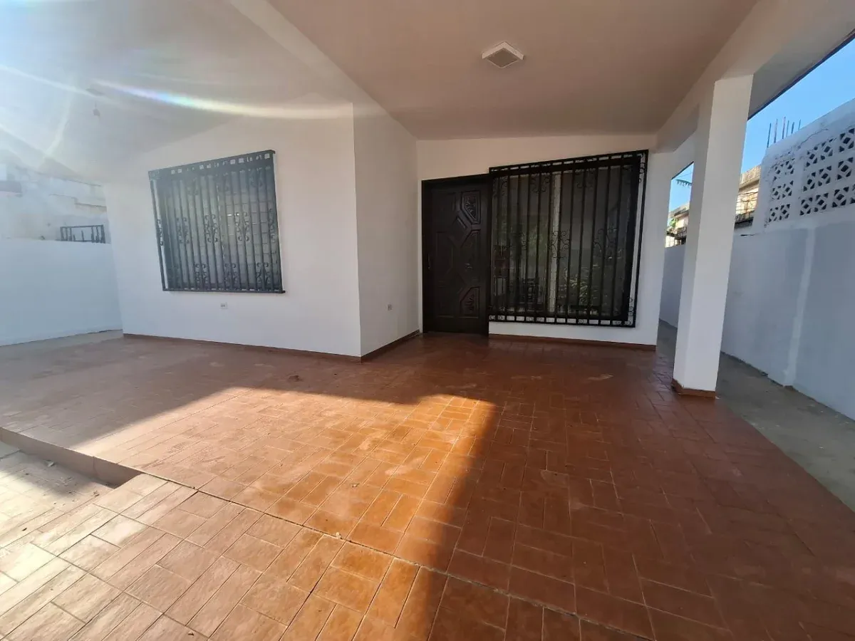 VENDO CASA EN EL 18 DE OCTUBRE CERCA DE AV. 5 - 3