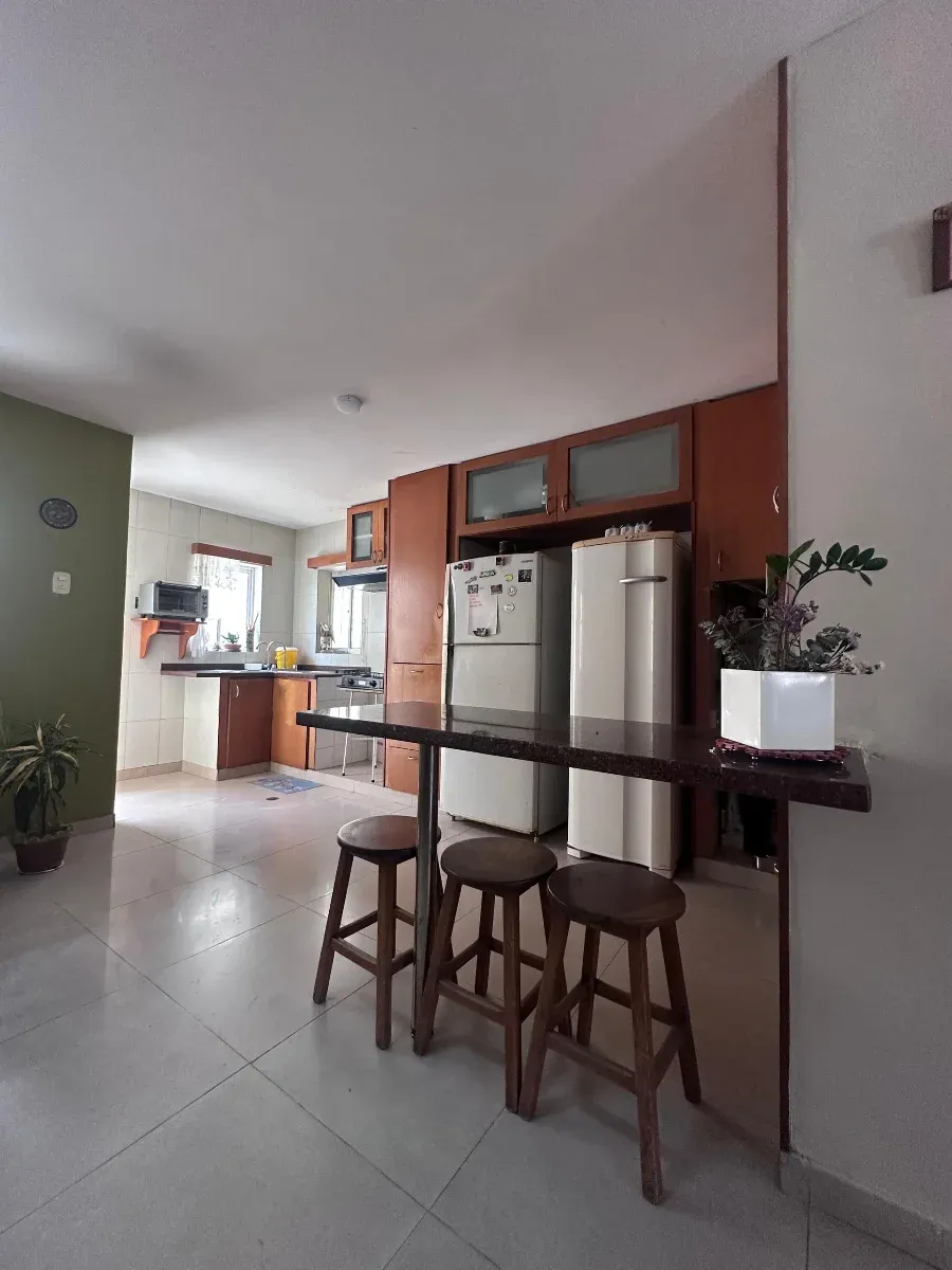 VENDO HERMOSA CASA EN CAMINOS DEL DORAL DE 2 NIVELES  - 2