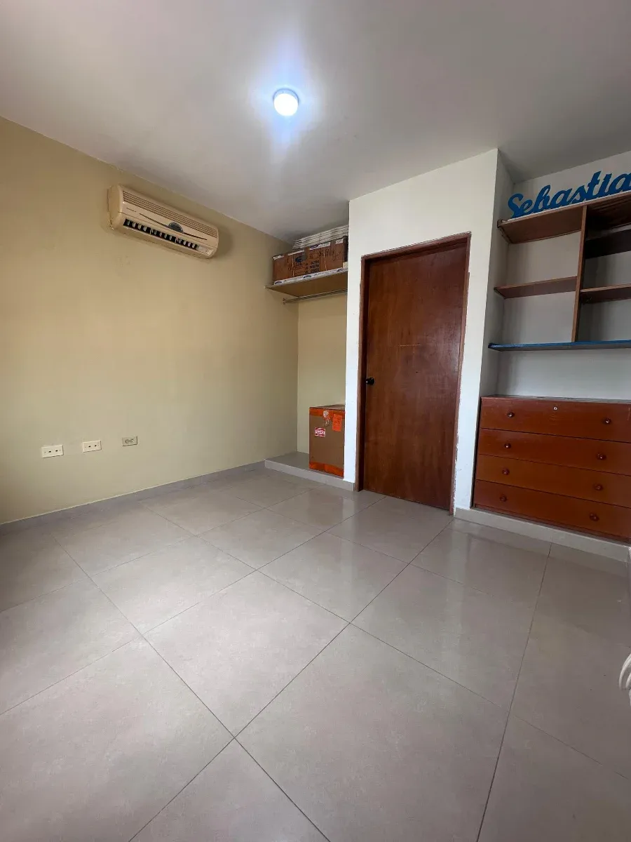 VENDO HERMOSA CASA EN CAMINOS DEL DORAL DE 2 NIVELES  - 5