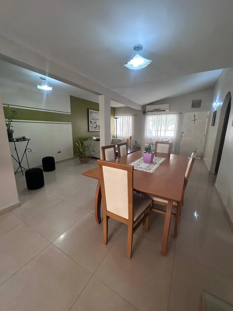 VENDO HERMOSA CASA EN CAMINOS DEL DORAL DE 2 NIVELES  - 13