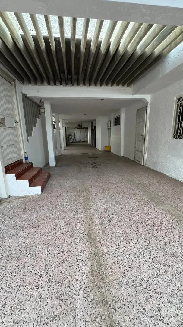 VENDO CASA EN VILLA DELICIAS PARA ACTUALIZAR - 17