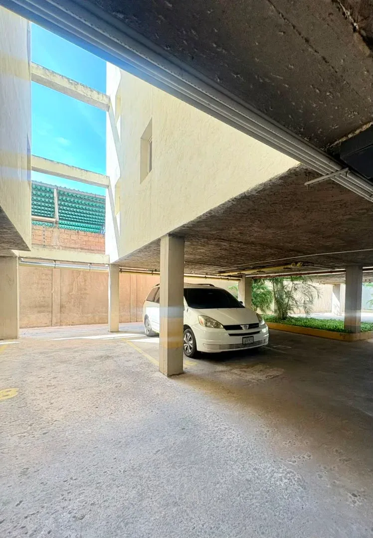 VENDO APARTAMENTO AMOBLADO ACTUALIZADO EN ZONA OESTE  - 10