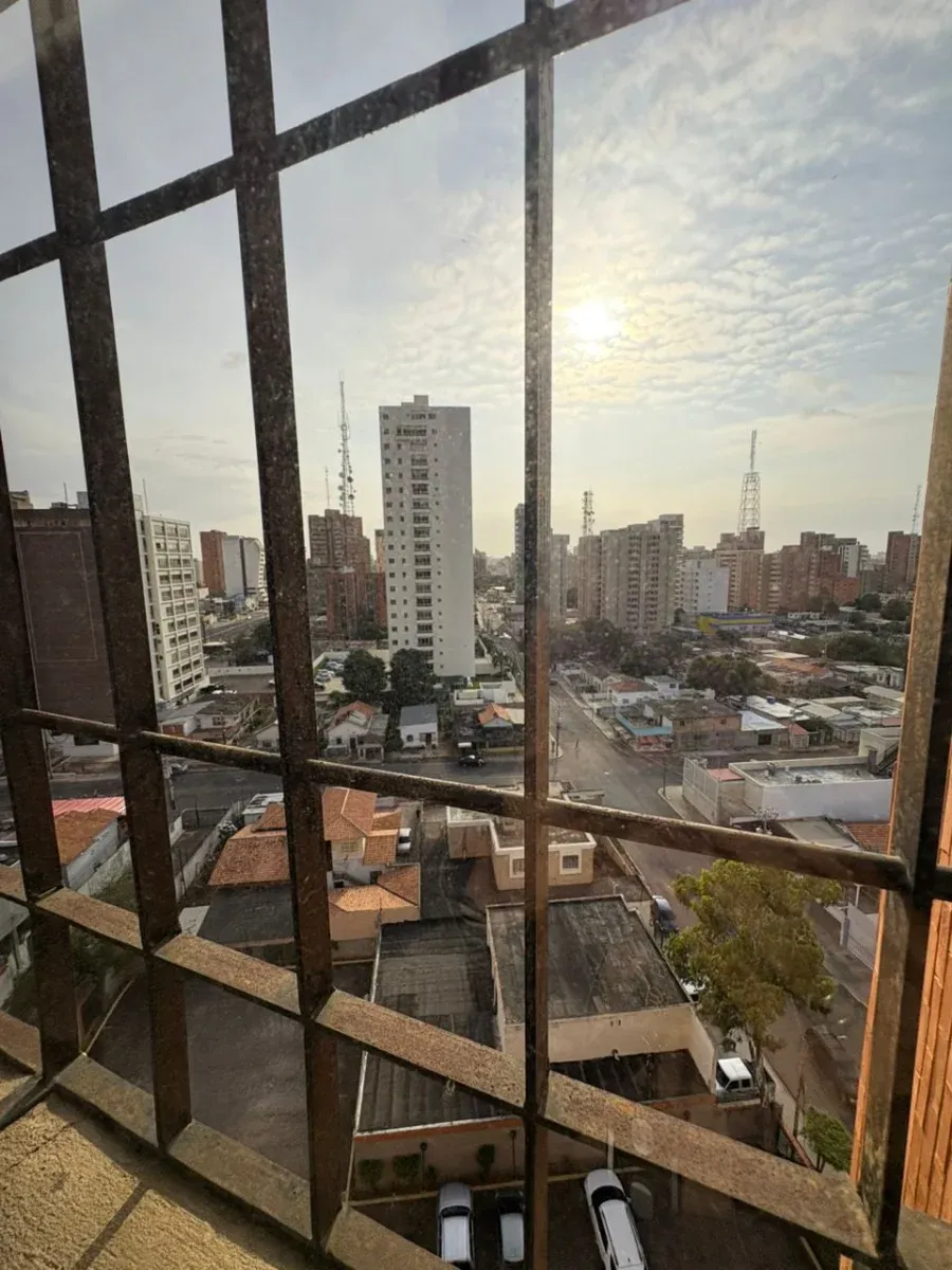 ALQUILO APARTAMENTO SEMI AMOBLADO EN RESD PARIS SECTOR VALLE FRIO A UNA CUADRA DE RESD. NUVOLARIS - 5