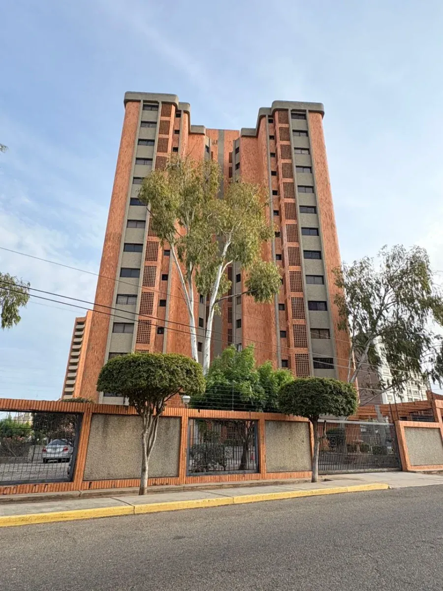 ALQUILO APARTAMENTO SEMI AMOBLADO EN RESD PARIS SECTOR VALLE FRIO A UNA CUADRA DE RESD. NUVOLARIS - 17