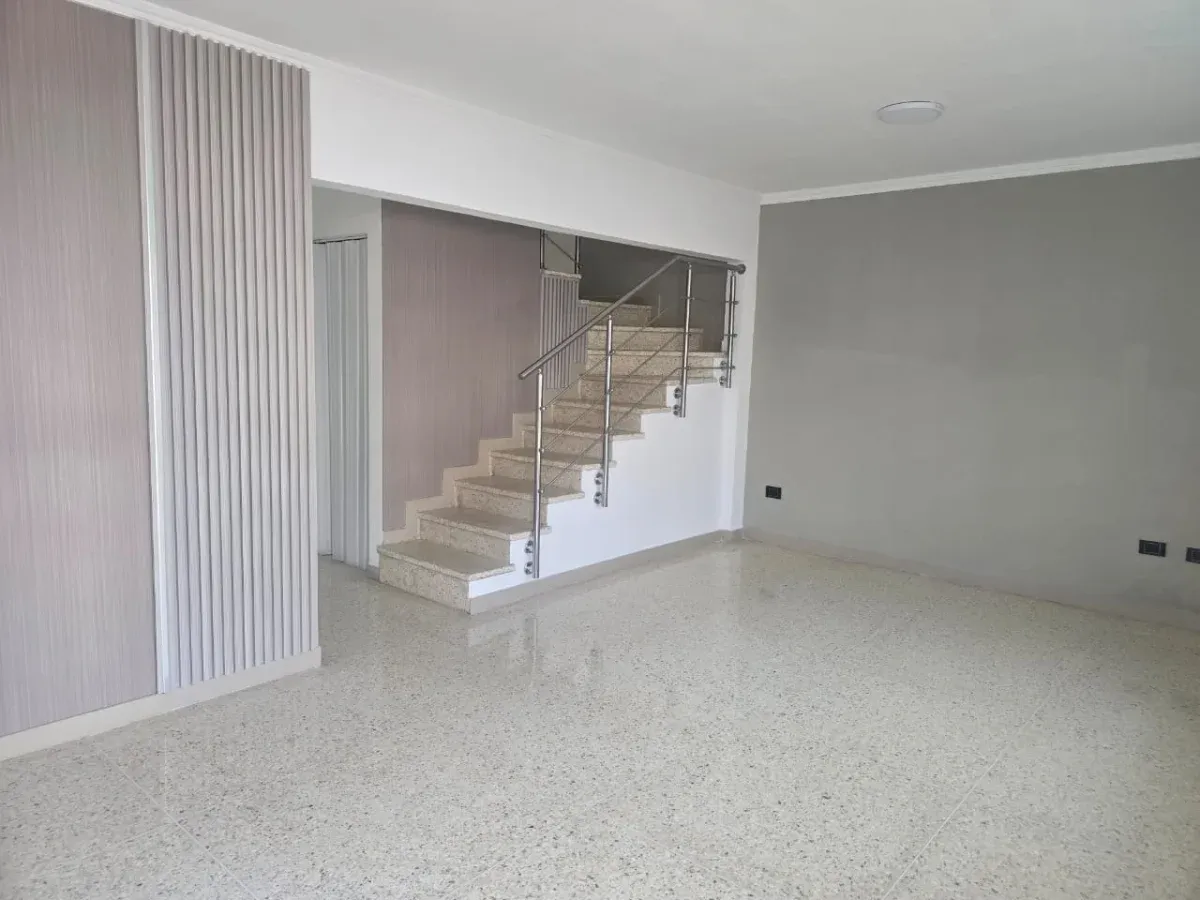 Vendo Hermoso Townhouse en Lagunita Villas Country Actualizada  - 4