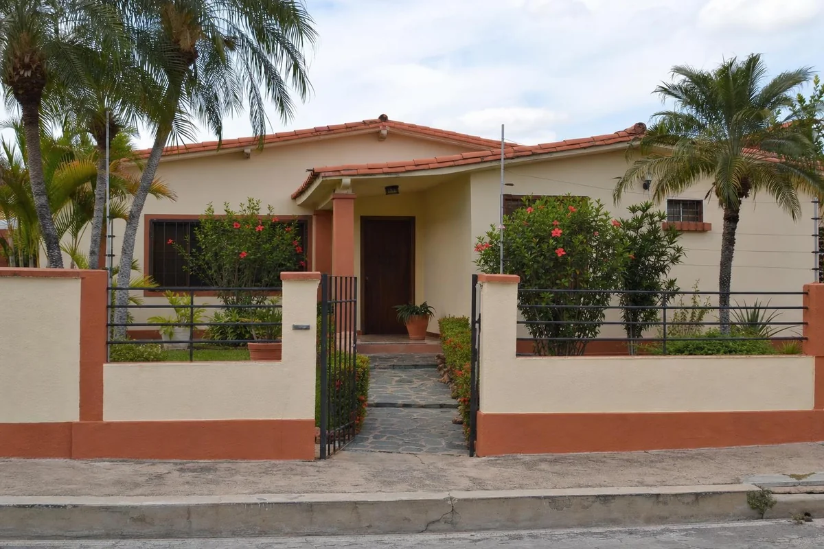 Casa en venta en San Carlos de Río Negro, Amazonas — Ref. VRN-2719