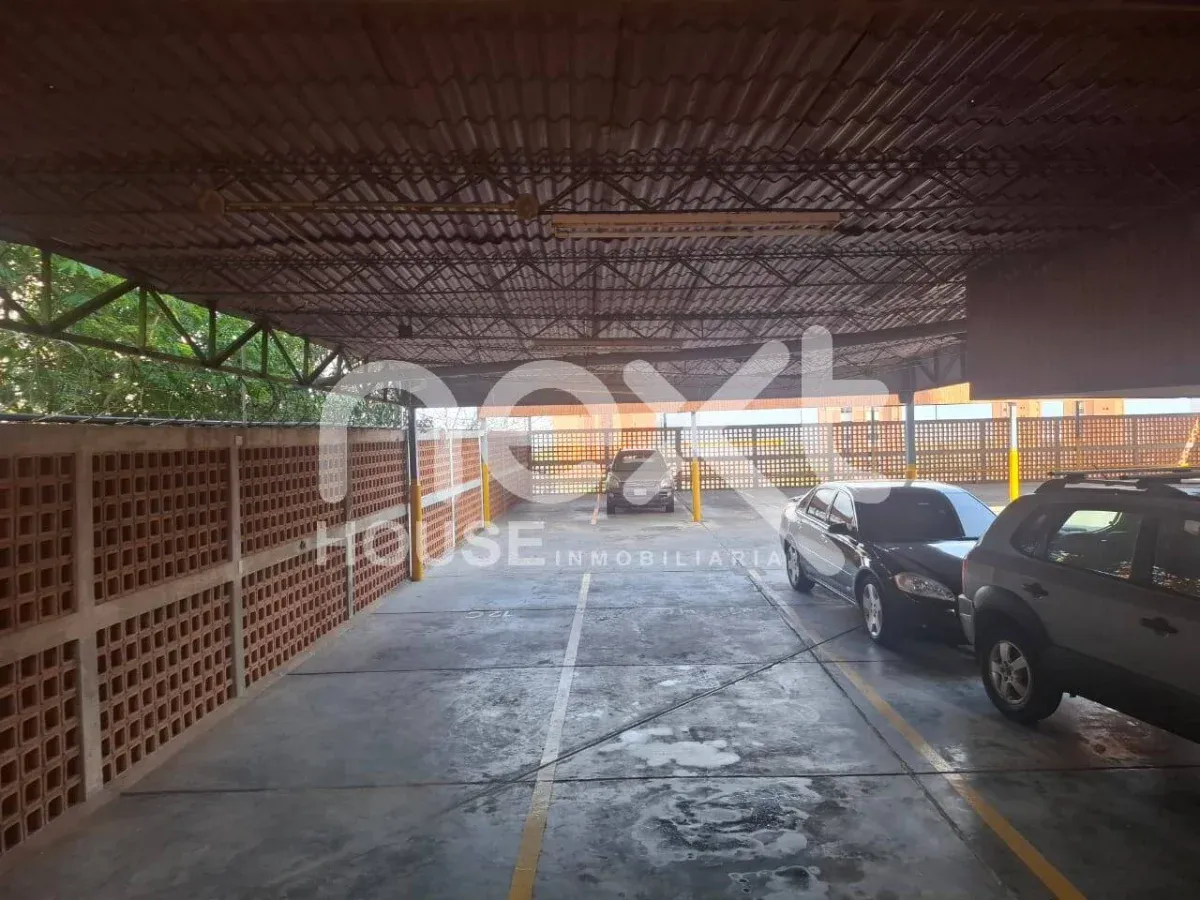 APARTAMENTO VENTA SECTOR VALLE FRIO RESID. LAGO CRISTAL MARACAIBO NEXT 3511 - 2