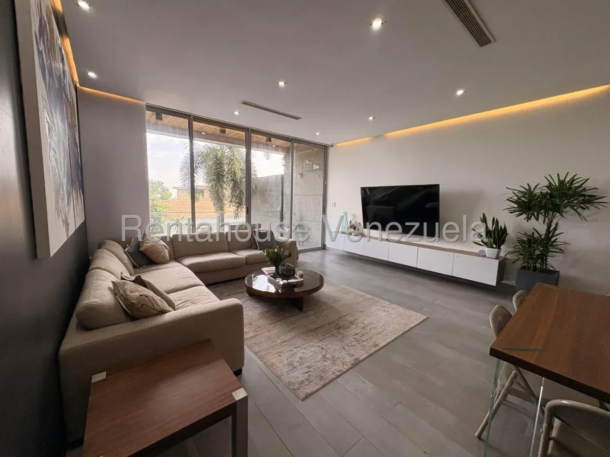 Bello Apartamento Amoblado En Venta, Sector La Virginia MLS #26-16470 - 2