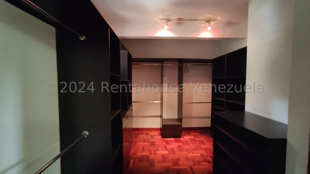 Exclusiva Casa En Venta En El Sector Paraiso MLS #25-856 - 7