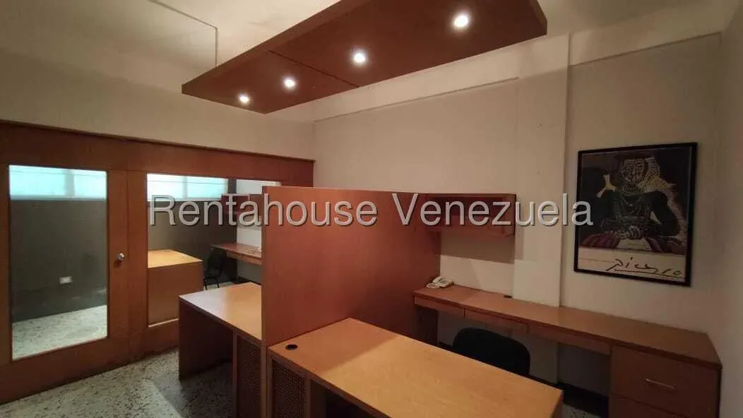Amplia Oficina En Alquiler, Sector San Martin MLS #26-13639 - 16