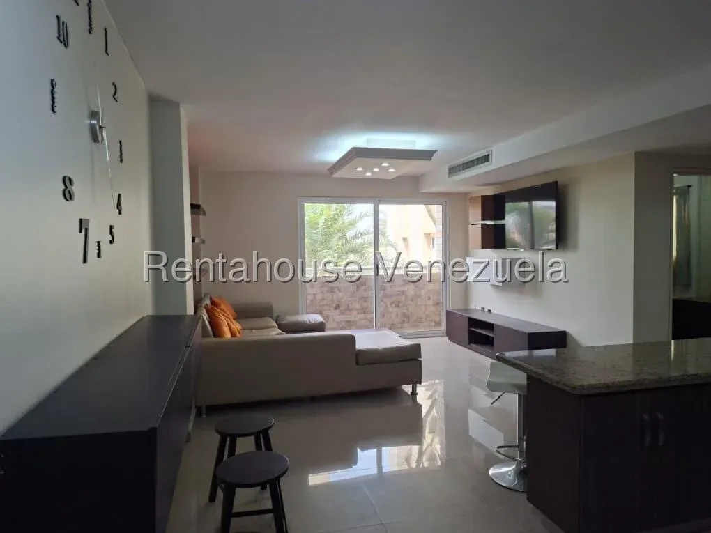 Hermoso Apartamento En VENTA En La Av. Milagro Norte MLS #26-20922 - 5