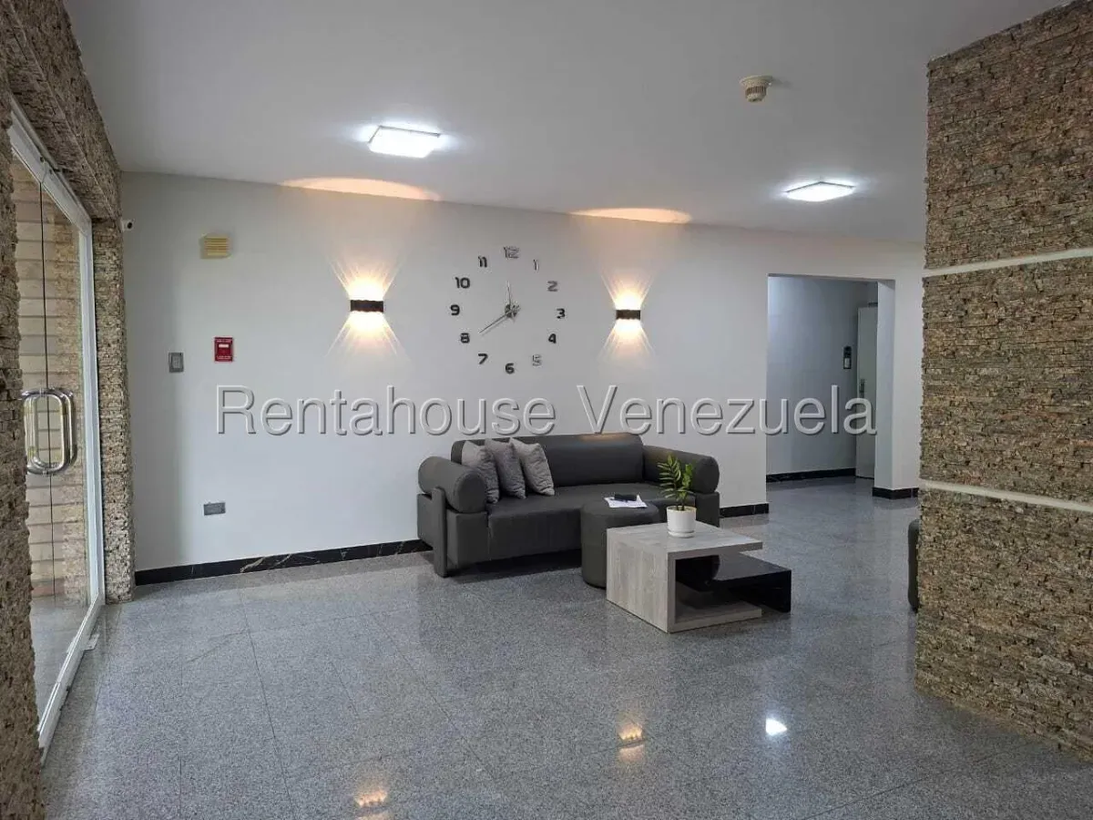 Hermoso Apartamento En VENTA En La Av. Milagro Norte MLS #26-20922 - 20