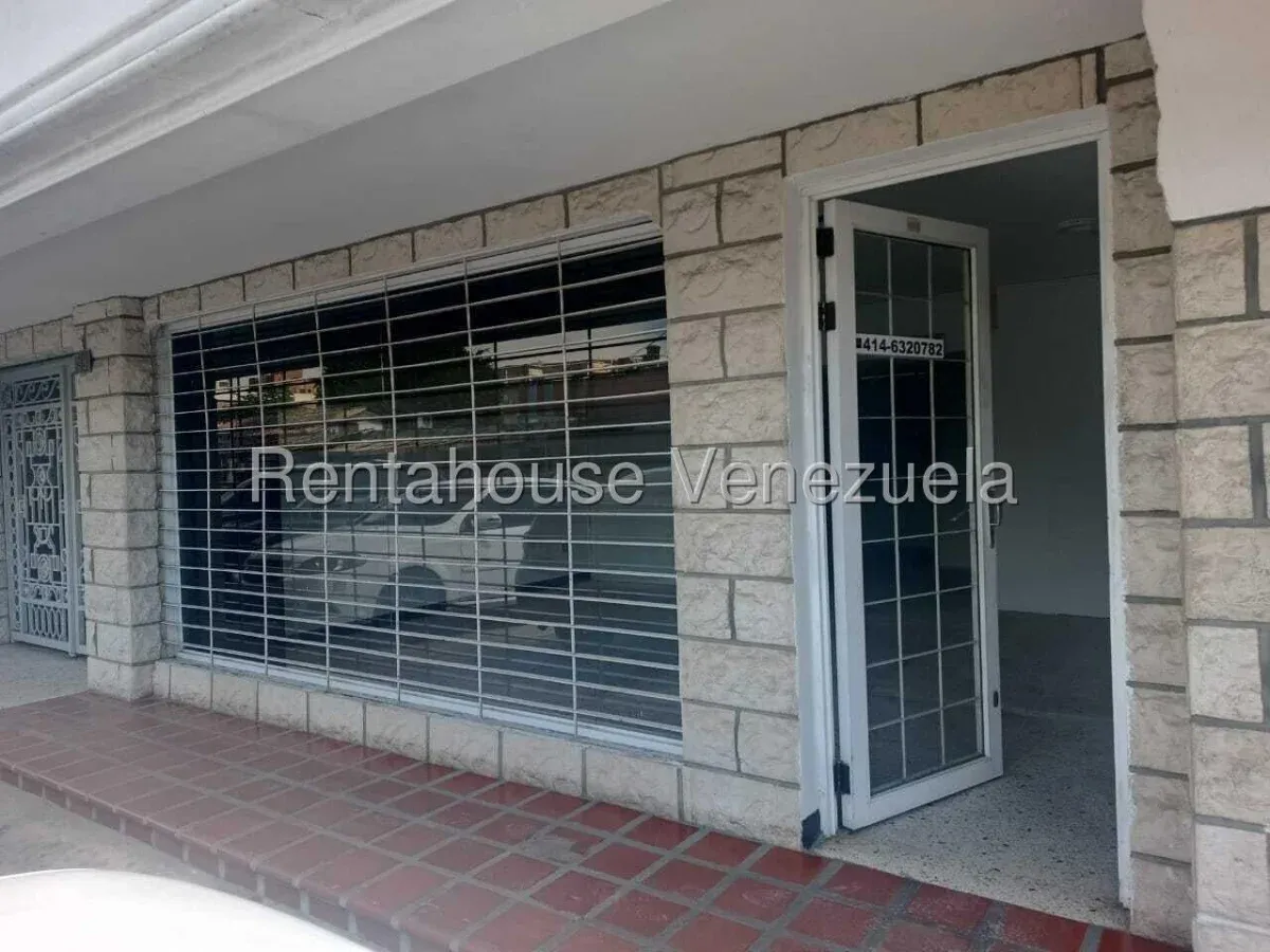 Local Comercial En ALQUILER En El Sector Tierra Negra MLS #26-13923 - 2