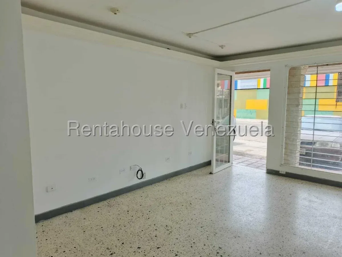 Local Comercial En ALQUILER En El Sector Tierra Negra MLS #26-13923 - 11