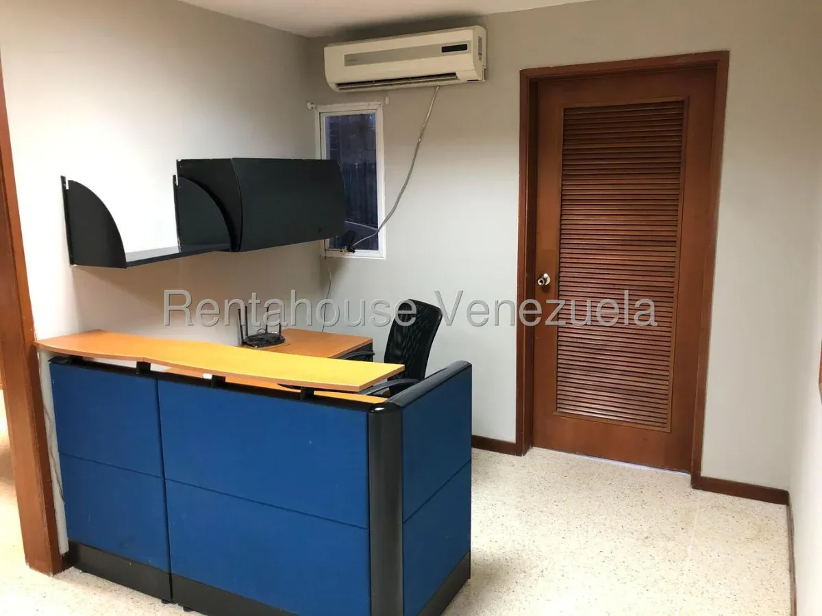Amplia Oficina En ALQUILER En El Milagro MLS #26-16313 - 2