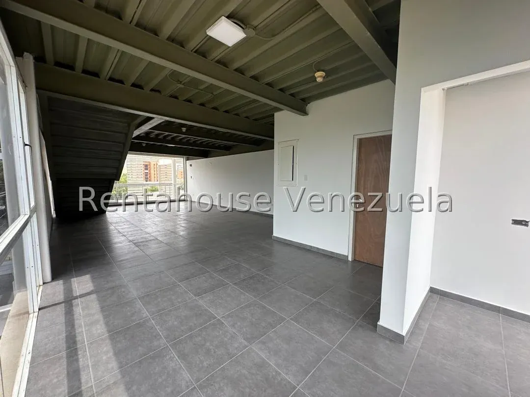 Amplia Oficina En Alquiler En El Sector Zapara MLS #25-6252 - 8