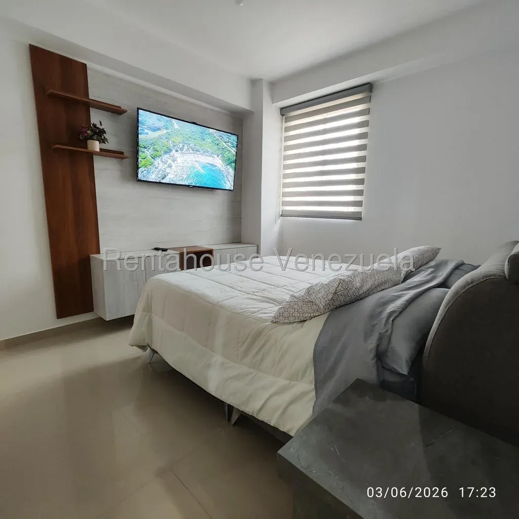 Bello Apartamento En ALQUILER Con PLANTA Y POZO, Sector Don Bosco MLS #26-21447 - 10