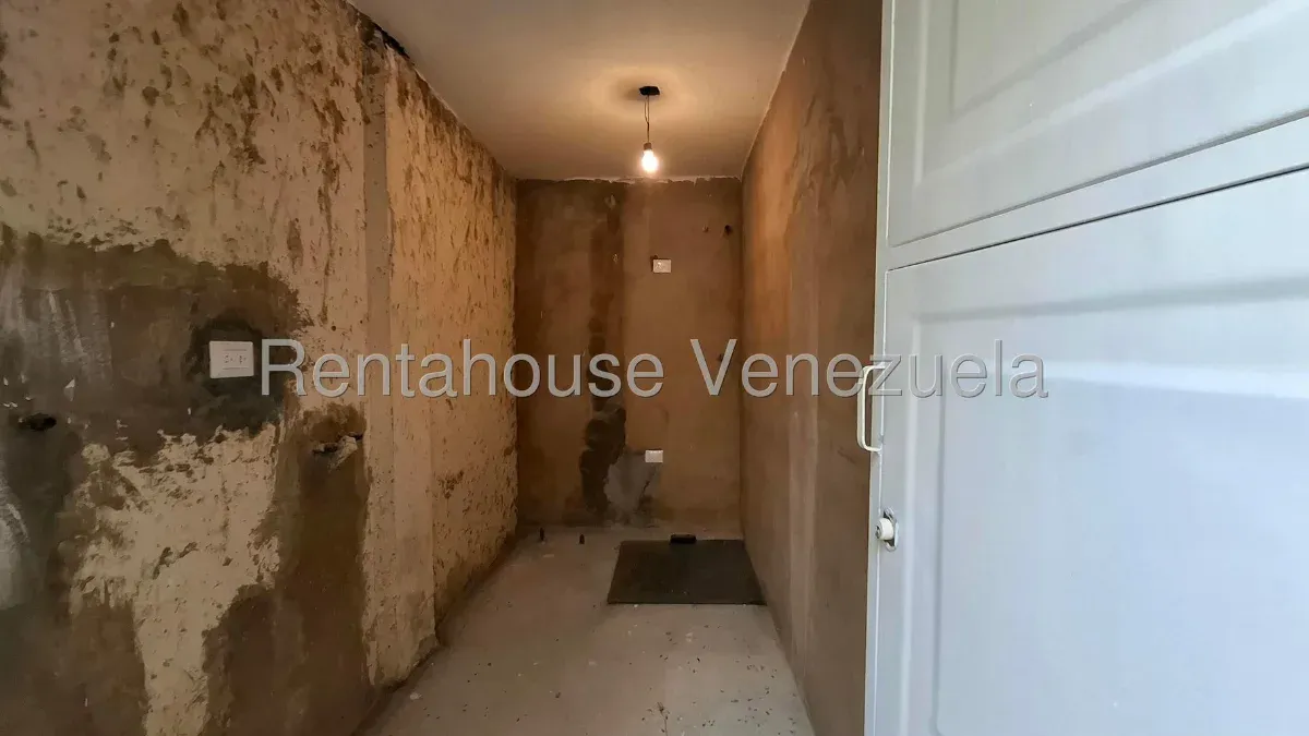 Town-House En Gris En Venta En Lago Mar Beach MLS #26-21427 - 10